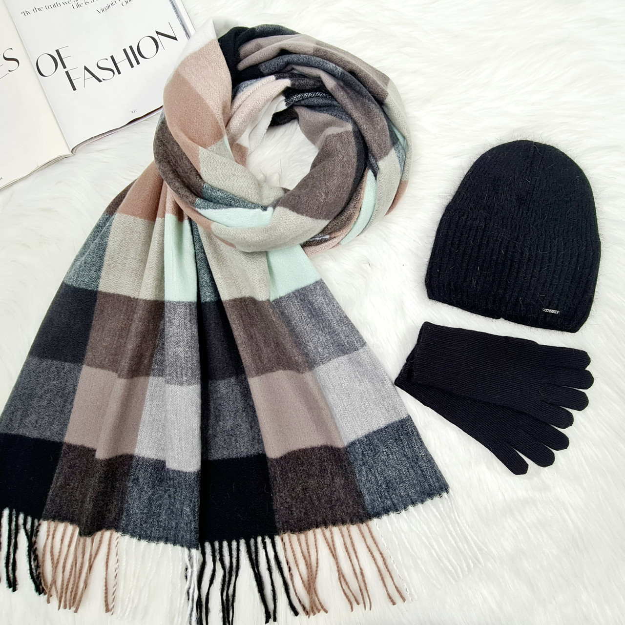 Комплект жіночий зимовий ангоровий на флісі (шапка+шарф+рукавички) ODYSSEY 55-58 см різнокольоровий 12815 - 8025  - 4062, фото 1