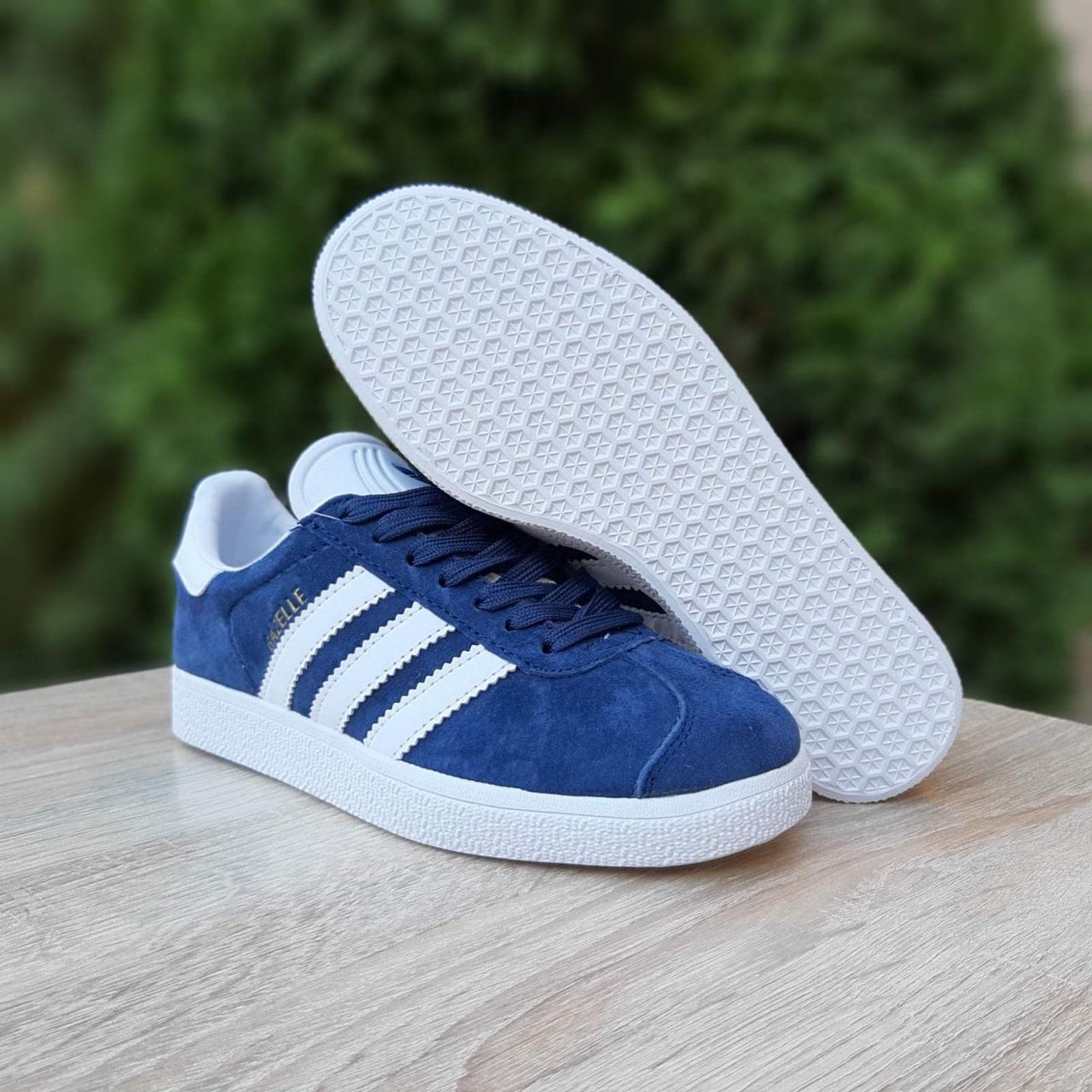 Женские кроссовки Adidas Gazelle (синие с белым) стильные универсальные кеды на танкетке О20649 cross - фото 3 - id-p1711450238