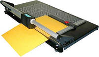 I-005, Paper Trimmer роликовый резак, 1600 мм., до 7 листов, автоприжим стопы.