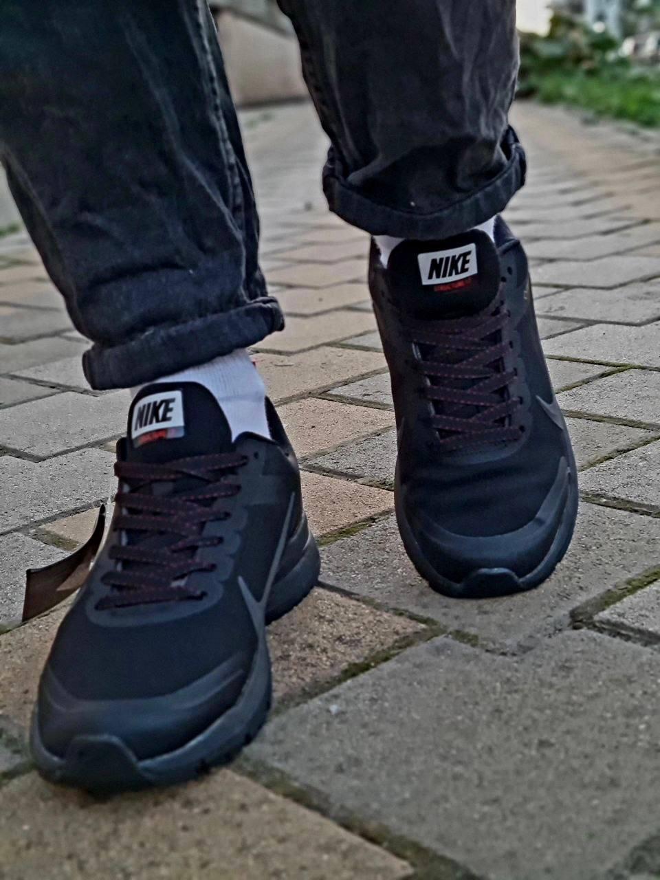 nike structure shield