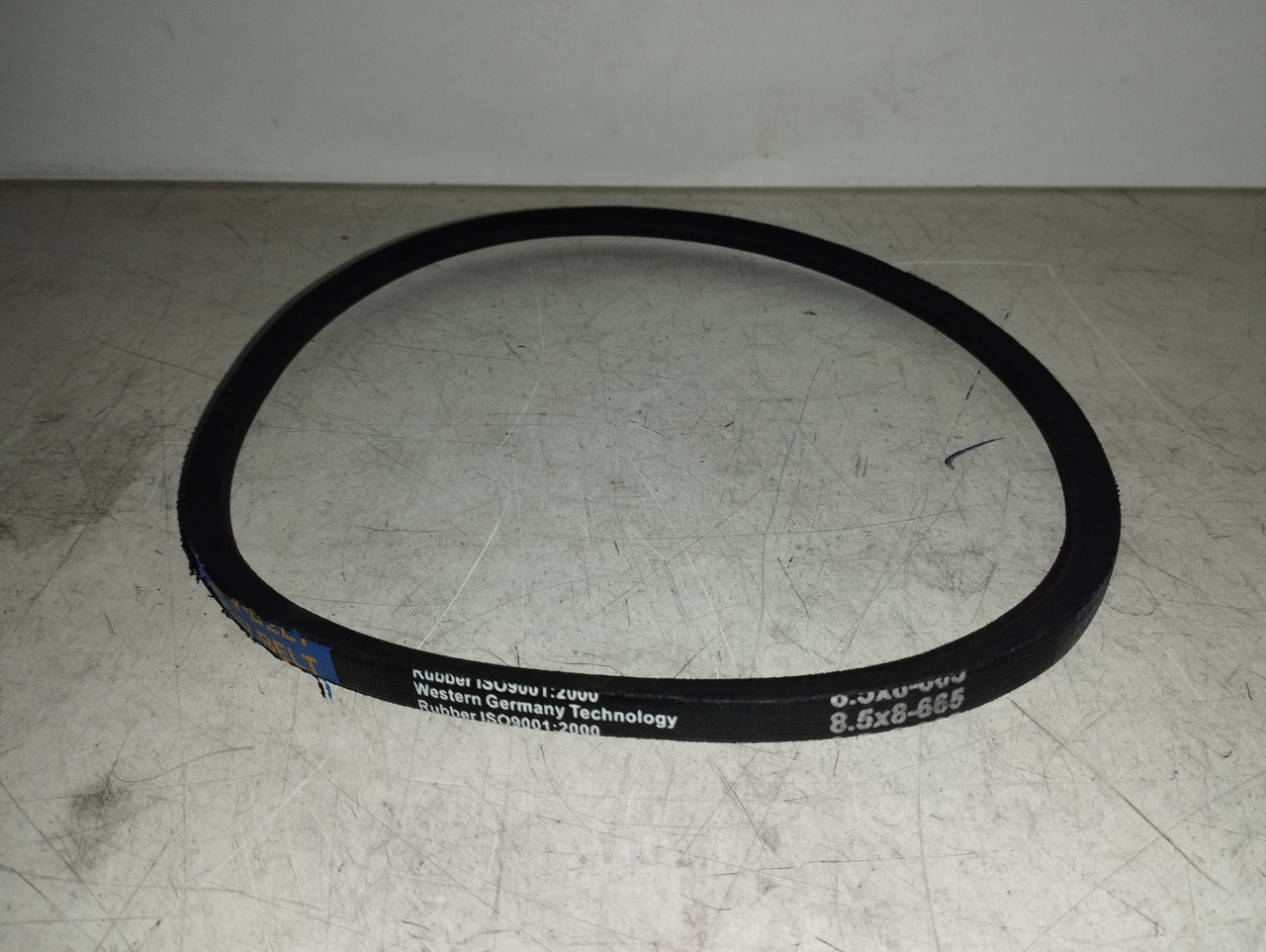 Ремінь гладкий 8,5x8-665, фото 1