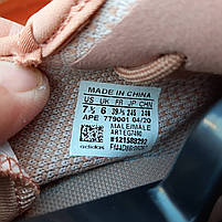 Кросівки жіночі Adidas Yeezy Boost 350 NEW світло-коричневі. Легкі жіночі кроси Адідас Ізі Буст 350, фото 4