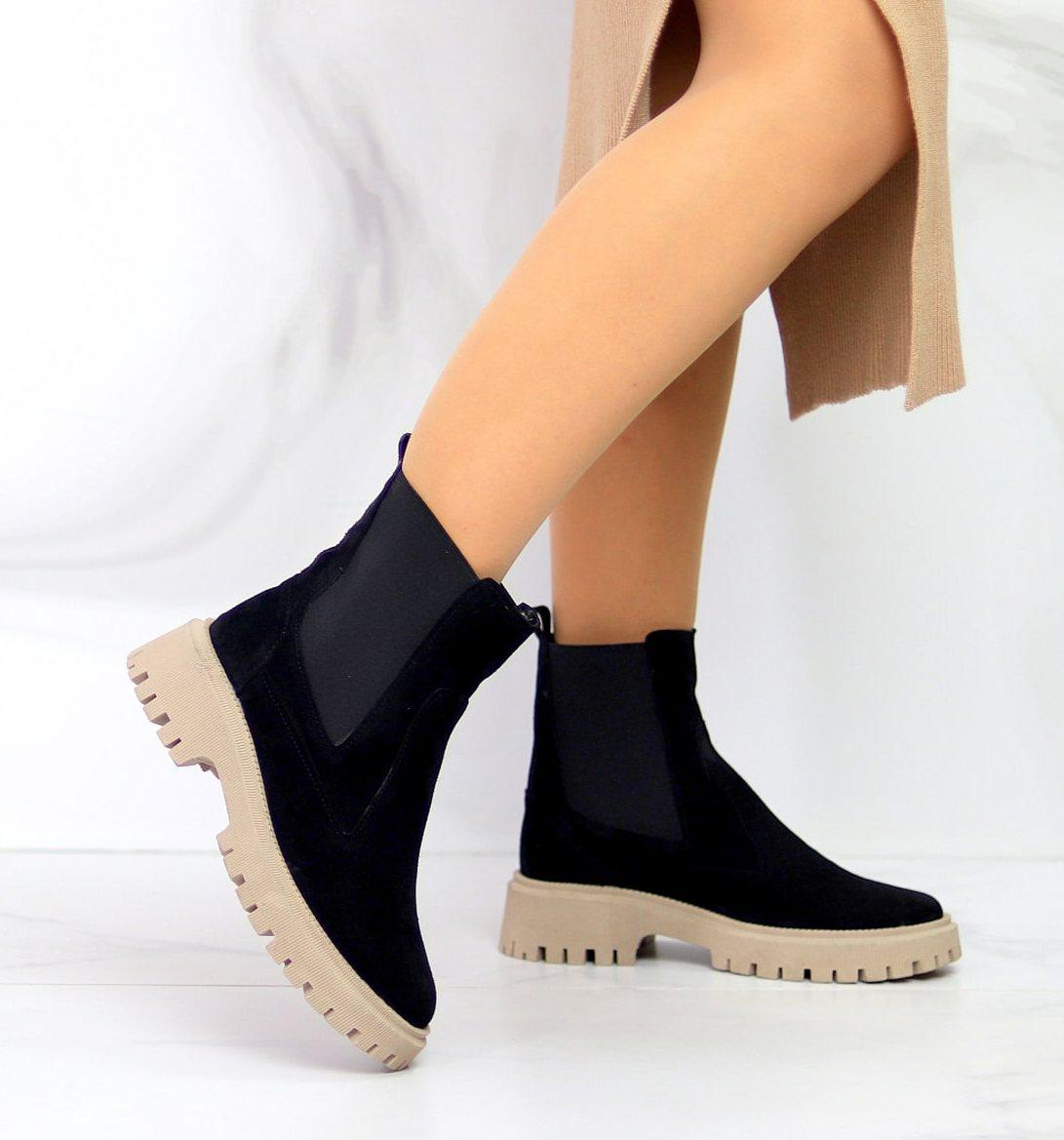 Жіночі замшеві черевики челсі зимові стильні модні чорні на світлій підошві натуральна замша