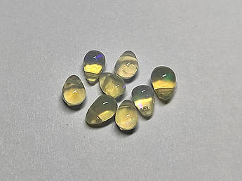 Опал для створення прикрас підвіски D 1 мм. Природний натуральний камінь для ювелірних виробів