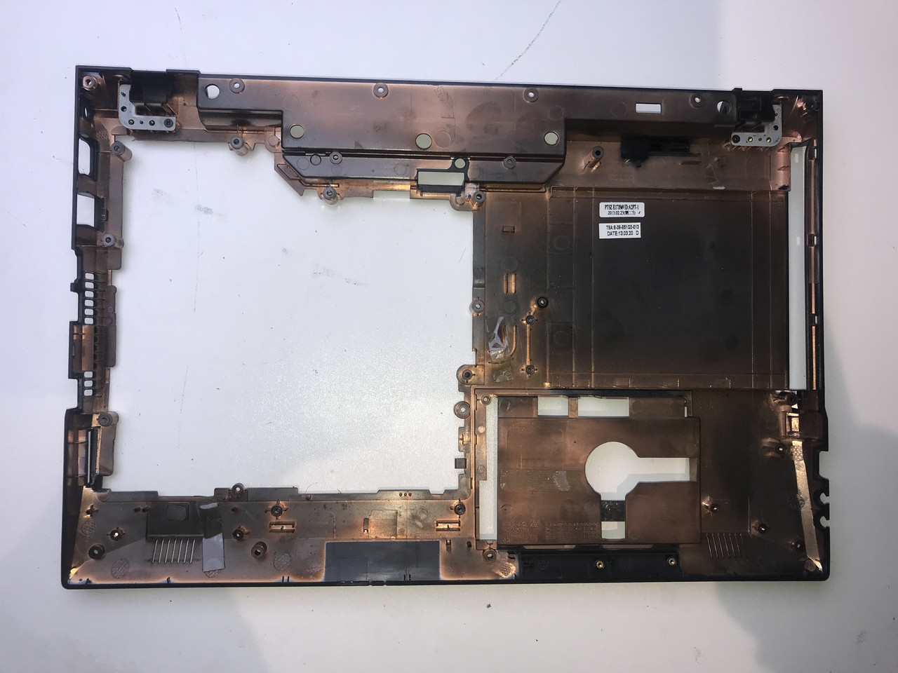 DNS clevo w251eu Корпус D (нижня частина корпусу) бу