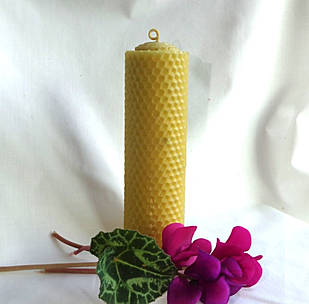 Свічка із бджолиного воску ручної роботи декоративна "Квіти Лаванди"