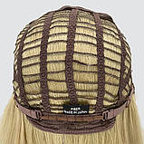 Довга перука з проділом на сітці Whiskey Lace колір світло-пшеничний блондин із темною прикореневою., фото 6