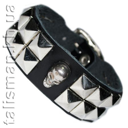 Браслет шкіряний BKB-151 з черепами пірамідки 2 ряди