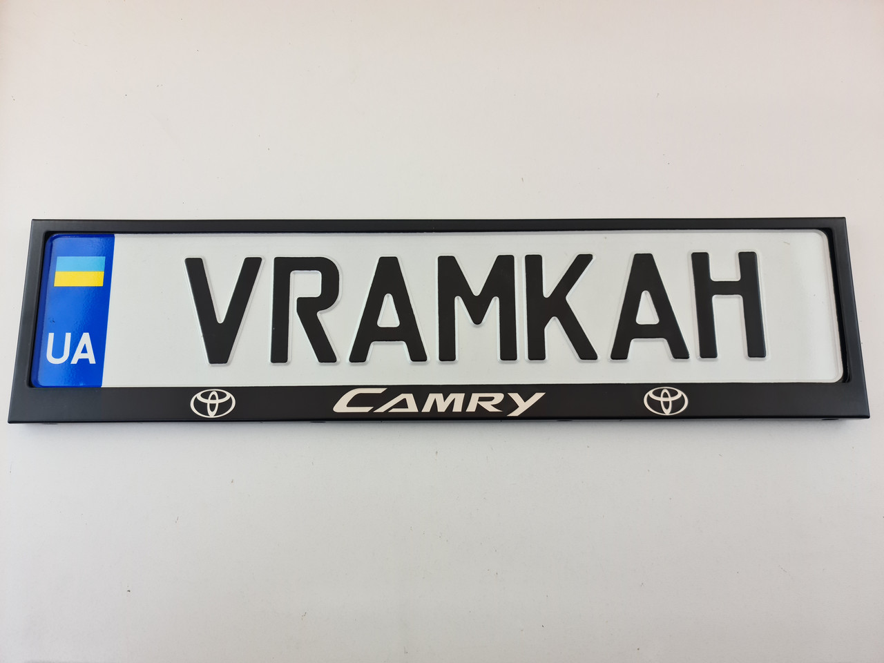 Номерна рамка для авто Toyota Camry black