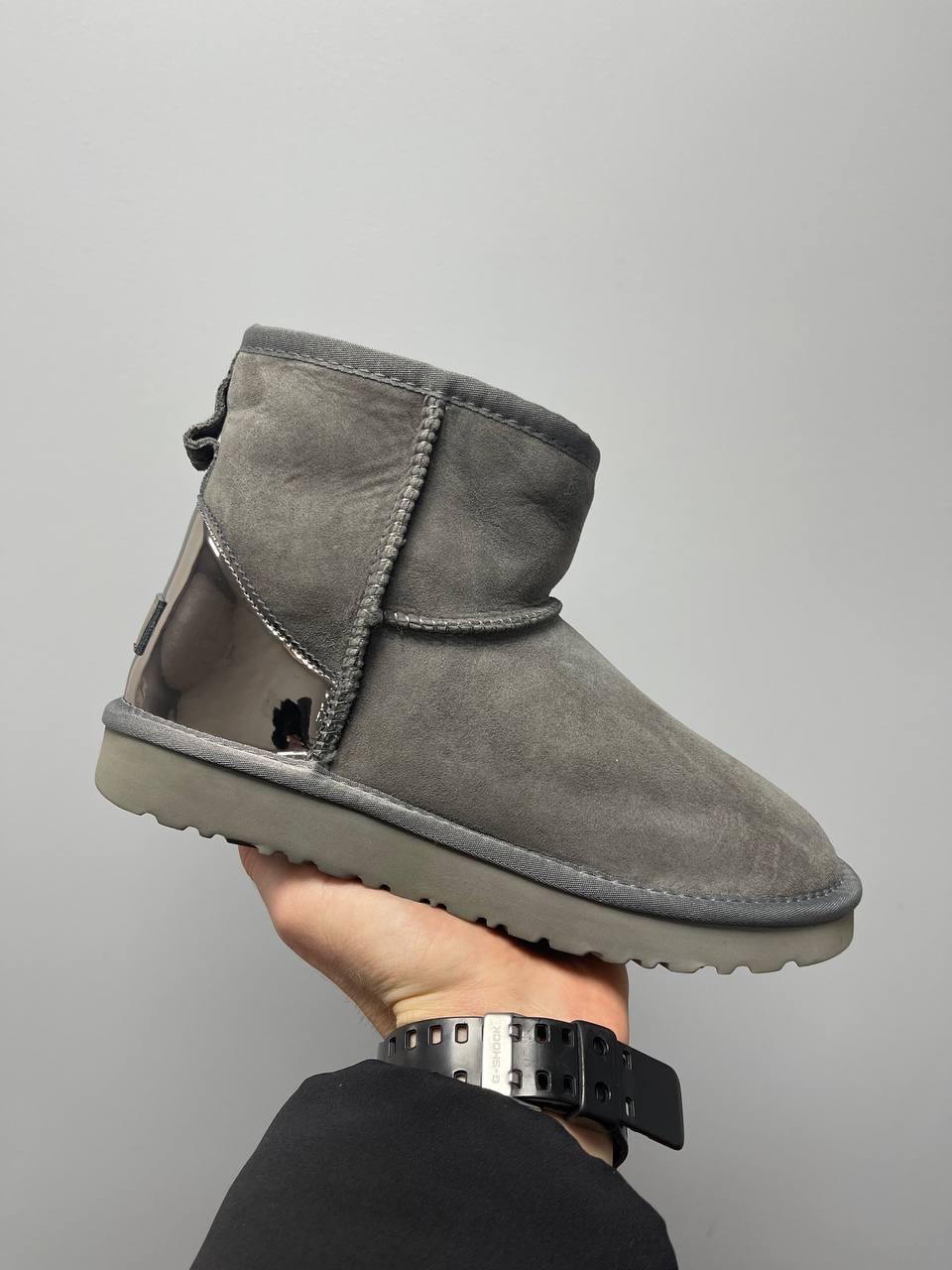 Уги жіночі Ugg Grey Metallic Suede сірі натуральна замша на овчині лакова п'ята короткі, фото 1