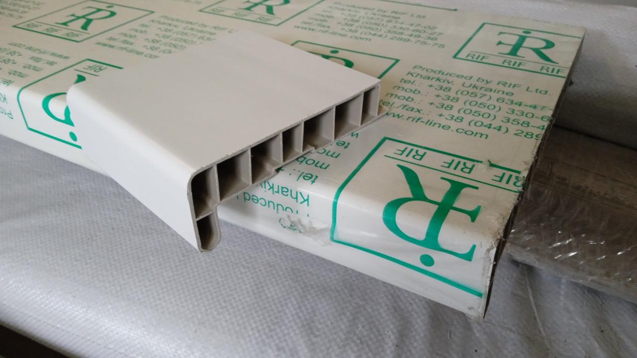 Пластикове підвіконня Rif РИФ Сатін білого кольору, фото 1