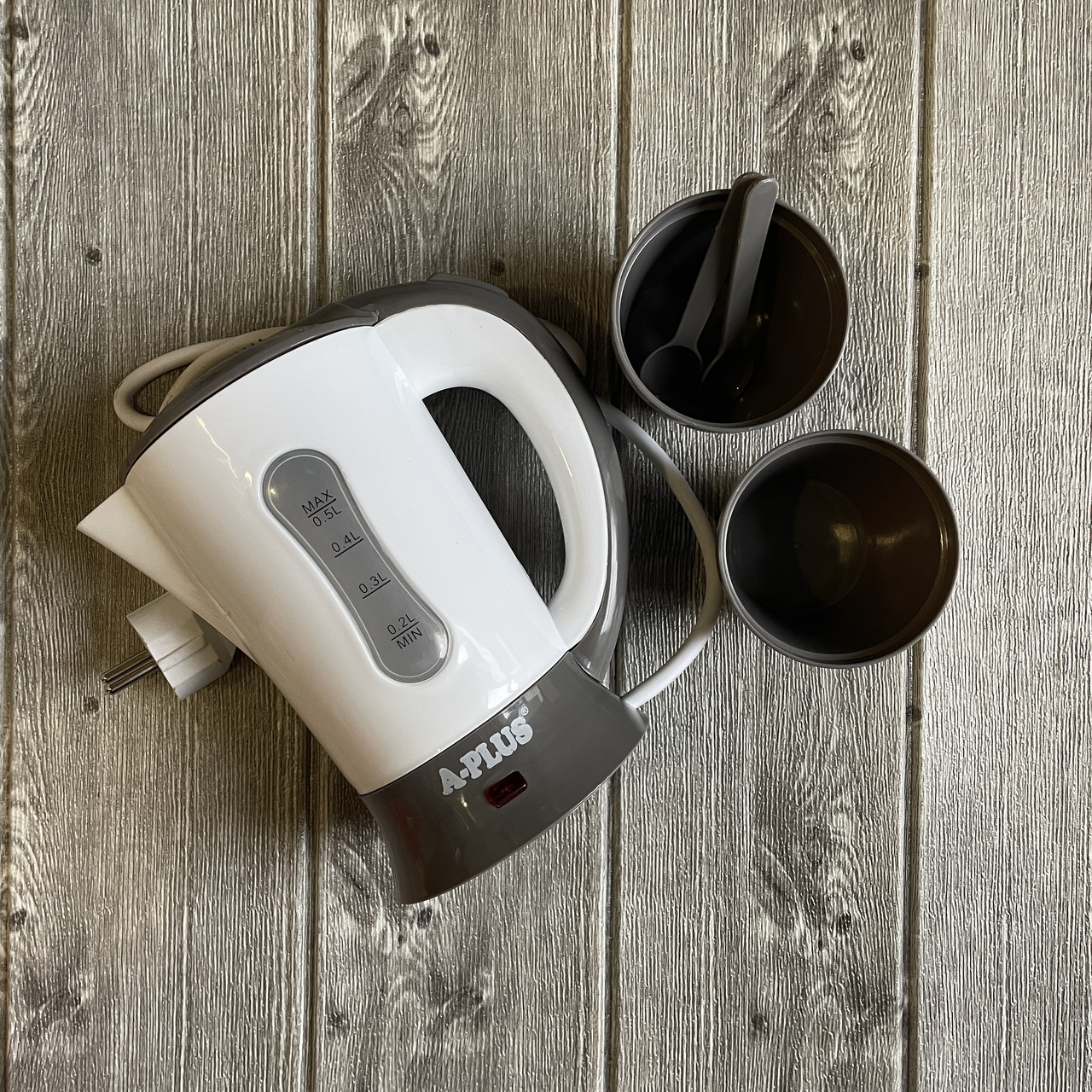 Електричний чайник A-Plus AP-1530, 0.5 л, 600-700 Вт, портативний, пластиковий корпус, з чашками, фото 1