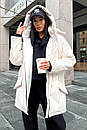 Зимова жіноча куртка з екошкіри з поясом та капюшоном кольору мокко оверсайз, фото 6