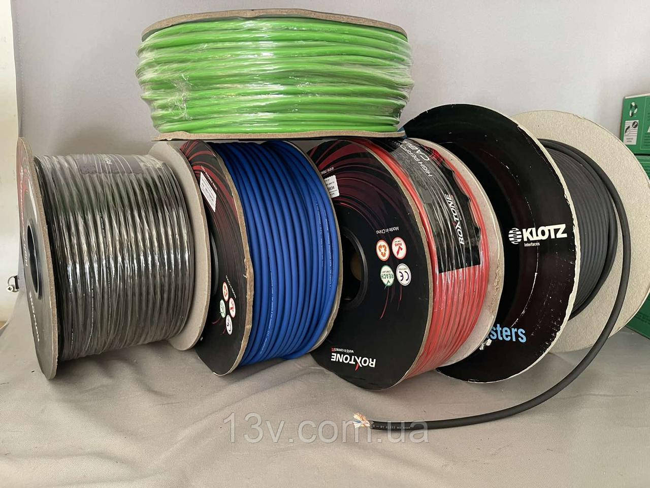Мікрофоний кабель Roxtone MC230, 2х0.3 кв. мм, вн. діаметр 6.2 мм, 100 м