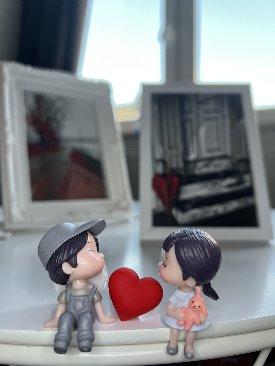 Ароматизатор в машину LOVE IS, ароматизатори автомобільні, освіжувач повітря в авто, подарунок автомобілісту