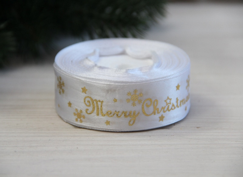 Атлас " Merry Christmas зі сніжинками " 2,5 см білий рулон 22.5 метри