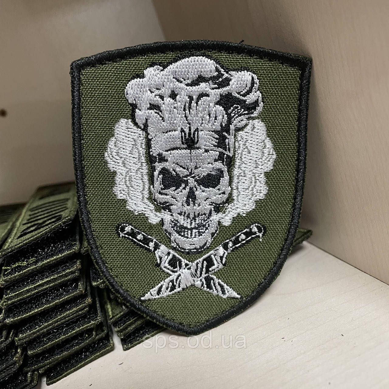 №139 Шеврон кухар скелет (військова кухня) 9 см