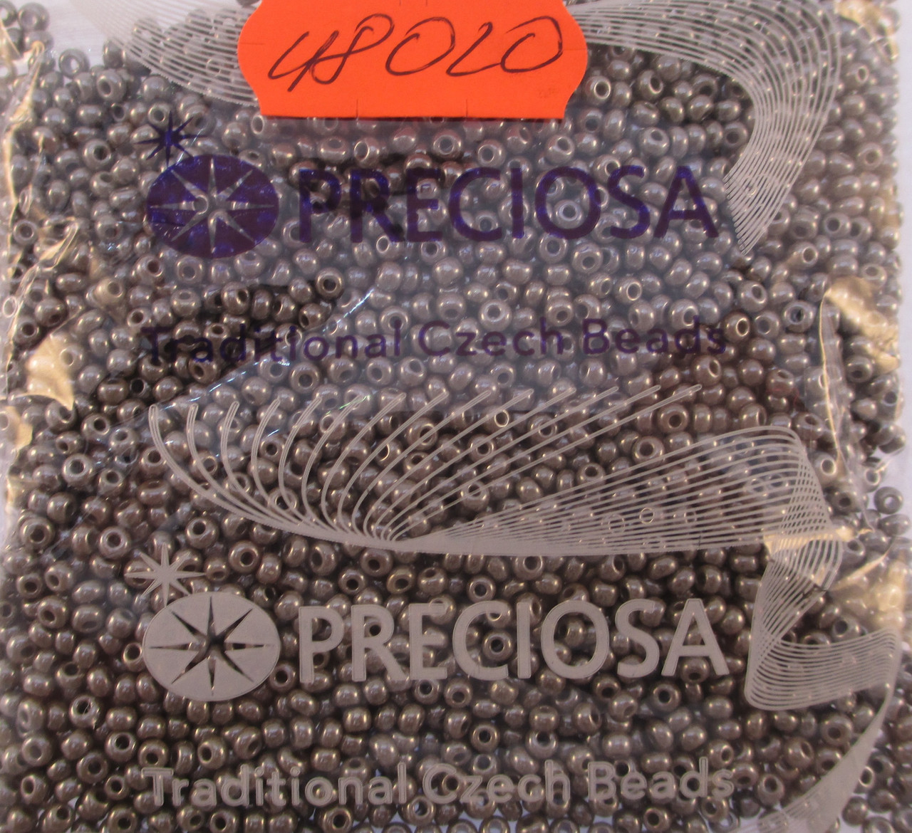 Бісер 10/0, колір — сірий пастельний, перлиновий, No48020 (пач.50 грамів)
