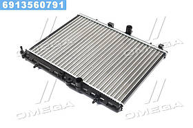 Радіатор охолодження PEUGEOT 208 (12-)/CITROEN C-ELYSEE (12-) (вир-во Nissens)