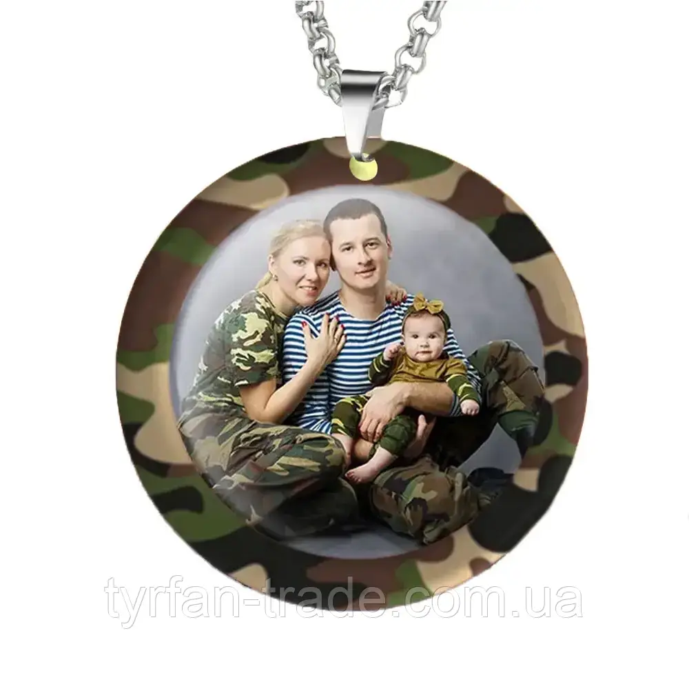 Підвіска на дзеркало авто сімейна з фото Вашої родини — камуфляжний обідок, фото 1