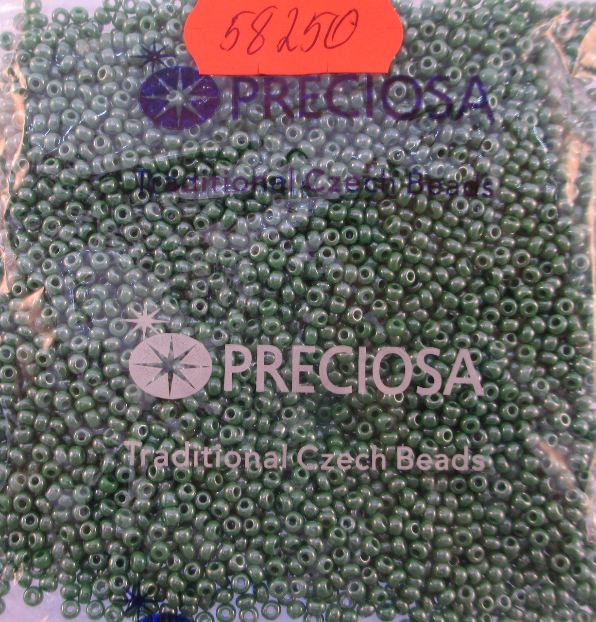 Бісер 10/0, колір — весна листя (непрозорий), No58250 (пач.50 грамів)
