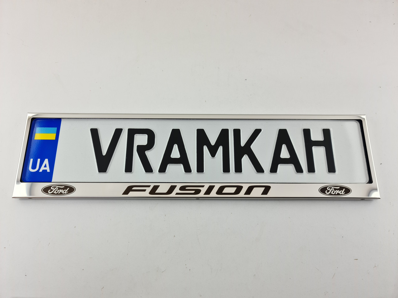 Номерна рамка для авто Ford Fusion