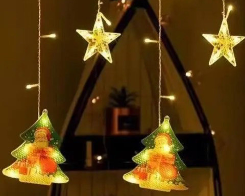 Гірлянда шторка з формами: Зірки, Ялинки Дід Мороз Санта 10 PCS light Тепла гірлянда-штора