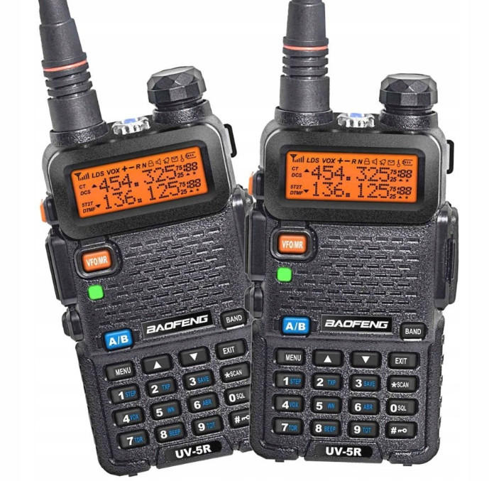 Комплект рацій Baofeng UV-5R 2шт MAX⇧ 5 Ватт ⇧ батарея 1800 мАг ⇧FM приймач