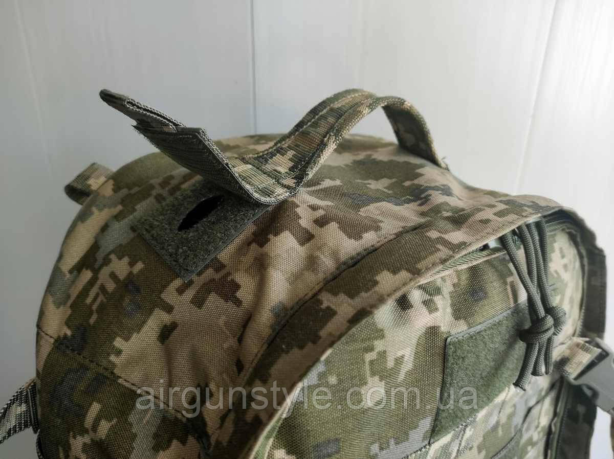 Рюкзак штурмовий має прихований отвір для шланга гідратора або антени.