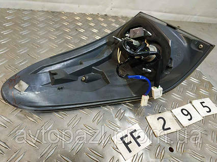 FF0295 8155148230 фонарь зад R оков дефект Toyota Lexus RX 3