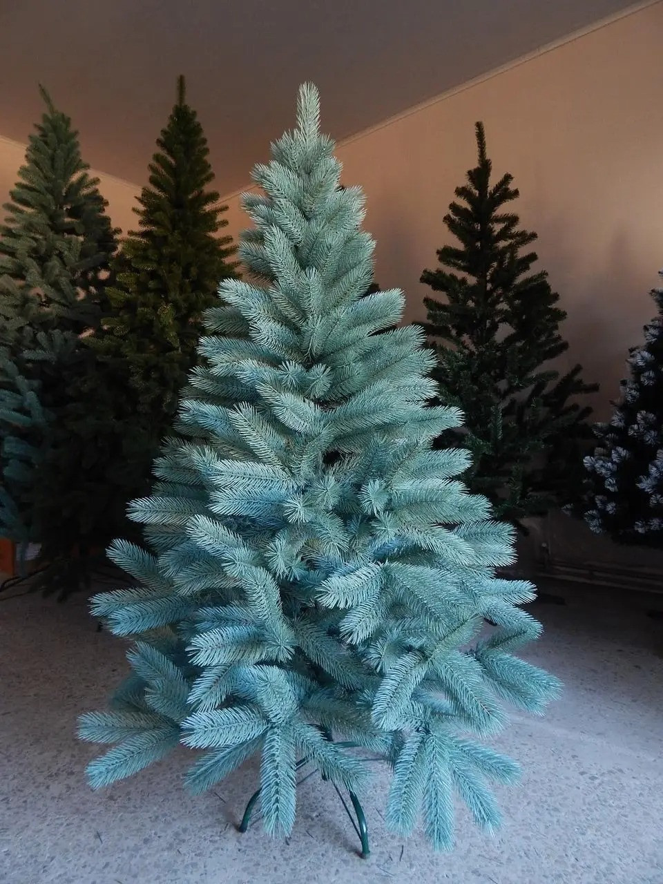 Ялинка штучна лита Буковельська 1,50 м блакитна висока новорічна пишна з пластику