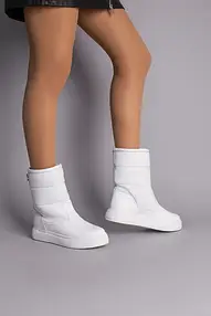 Напів чобіткі