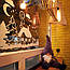 Новорічна інтер'єрна наклейка Засніжений будиночок (вінілова на скло вікно стіну) матова 700x400 мм, фото 2