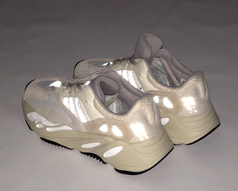Adidas Yeezy Boost 700 Analog