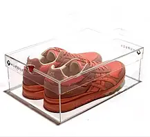 Коробка для взуття на вітрину із брендуванням