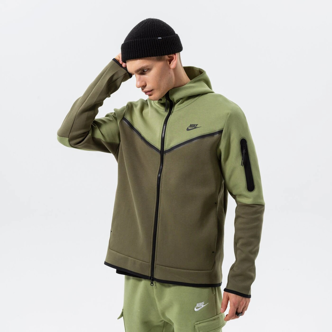 Толстовка спортивна чоловіча Nike M NSW TCH FLC HOODIE FZ WR