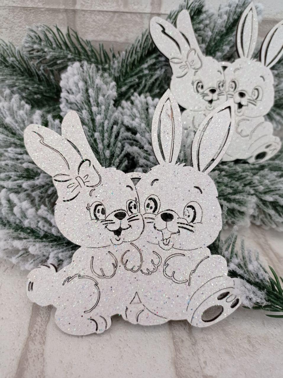Кролик - символ 2023 року, прикраса на ялинку, фанера 11х10 см, фото 1
