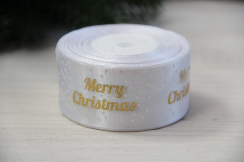 Атлас "  Merry Christmas з горошками  "  4 см  білиий   рулон 22.5 метри