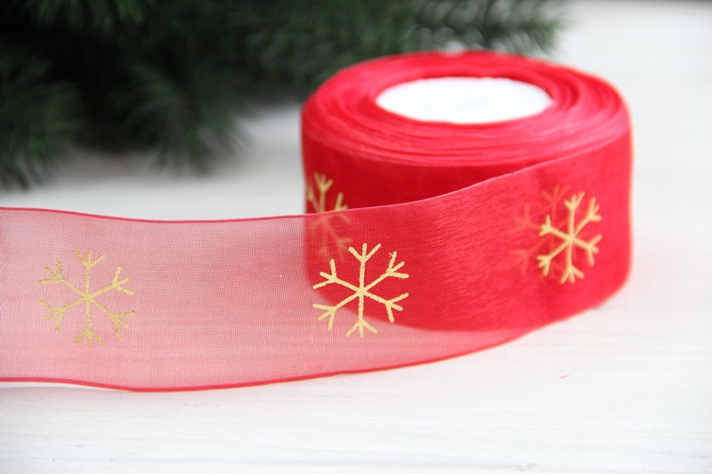 Органза "Золоті маленькі сніжинки " 4 см червона рулон 22.5 метри