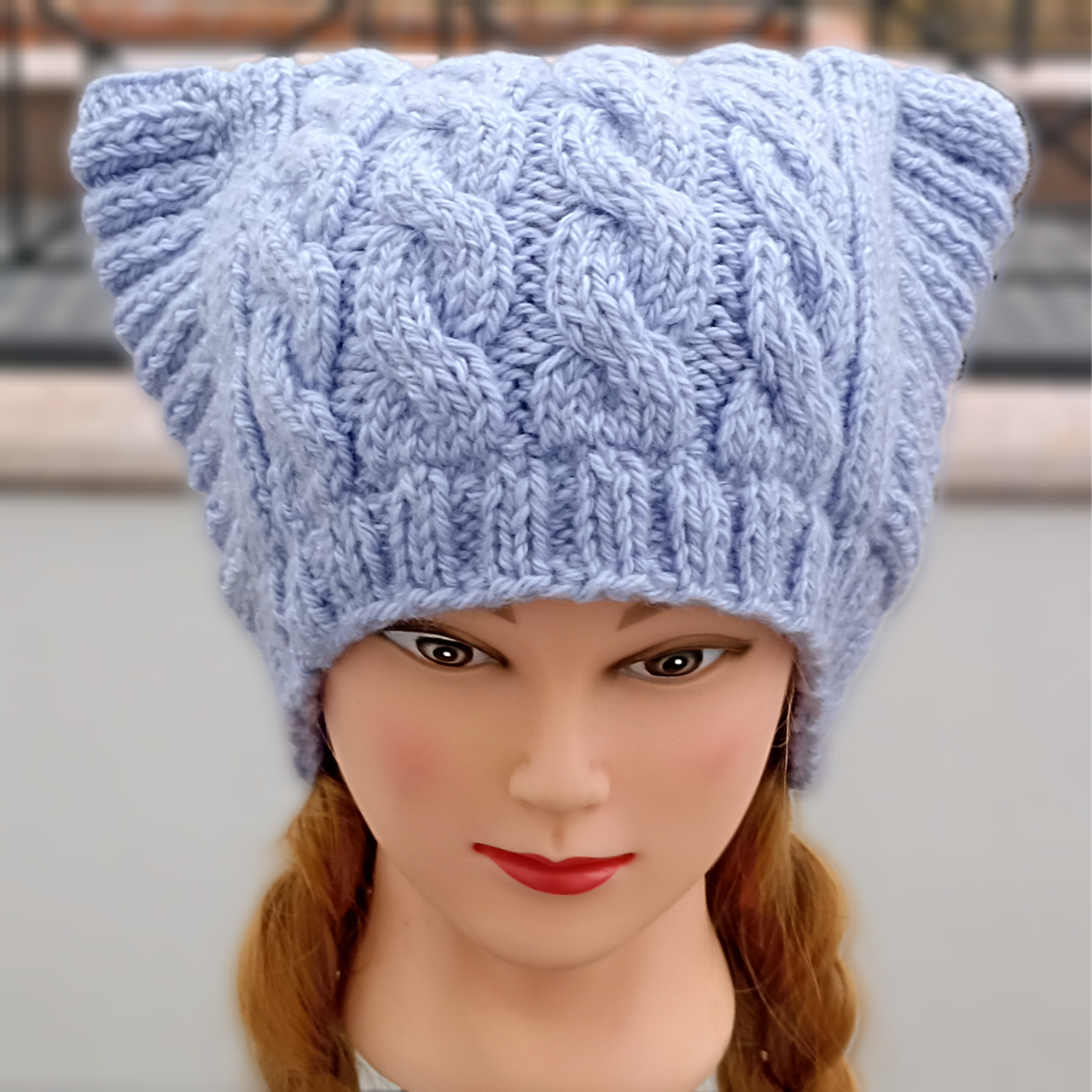 В'язана жіноча шапка - кішка, Шапка з косами, модна шапка з вушками на кожен день від PRIGRIZ