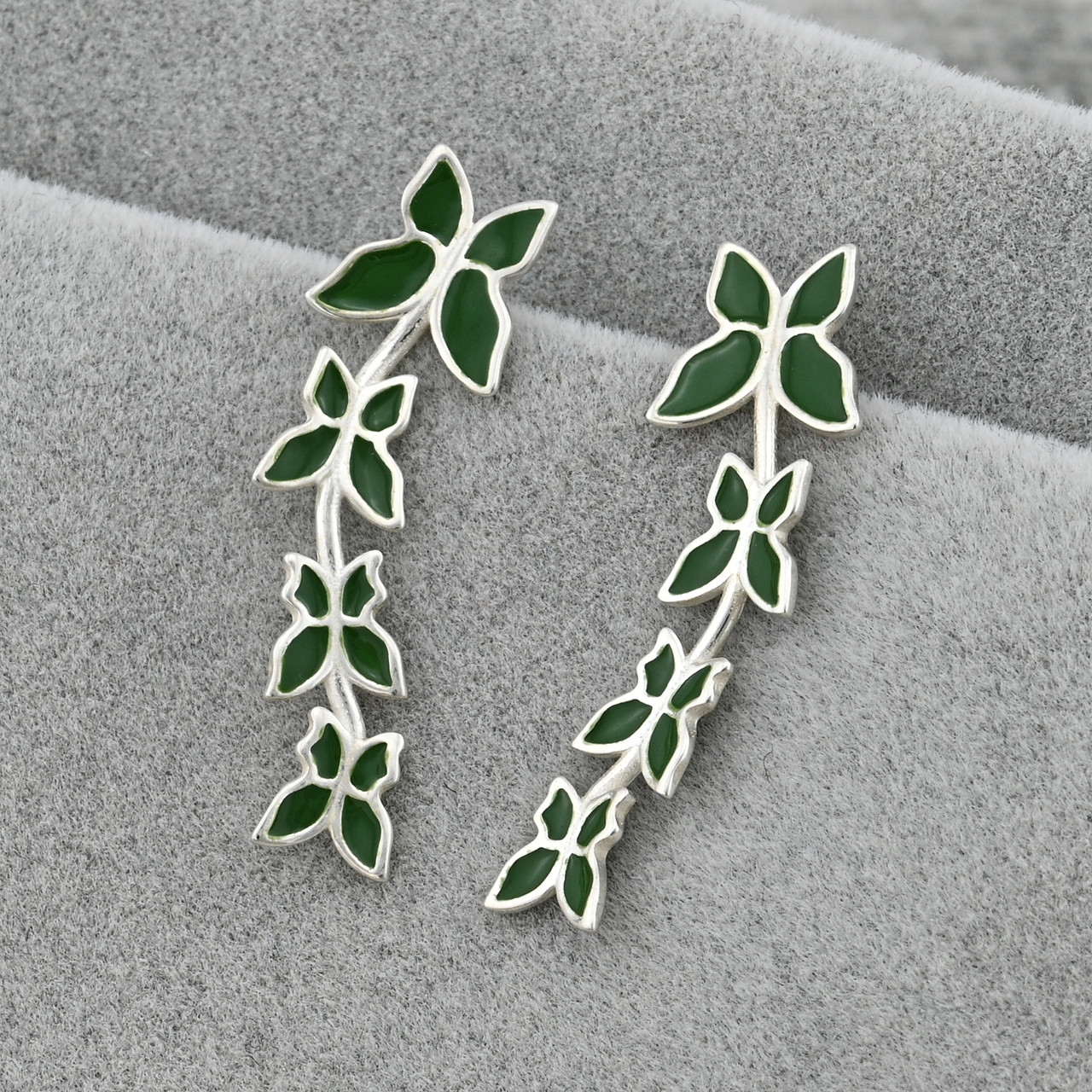 Срібні сережки БС1173зел розмір 28х7 мм зелена емаль вага 1.9 г, фото 1