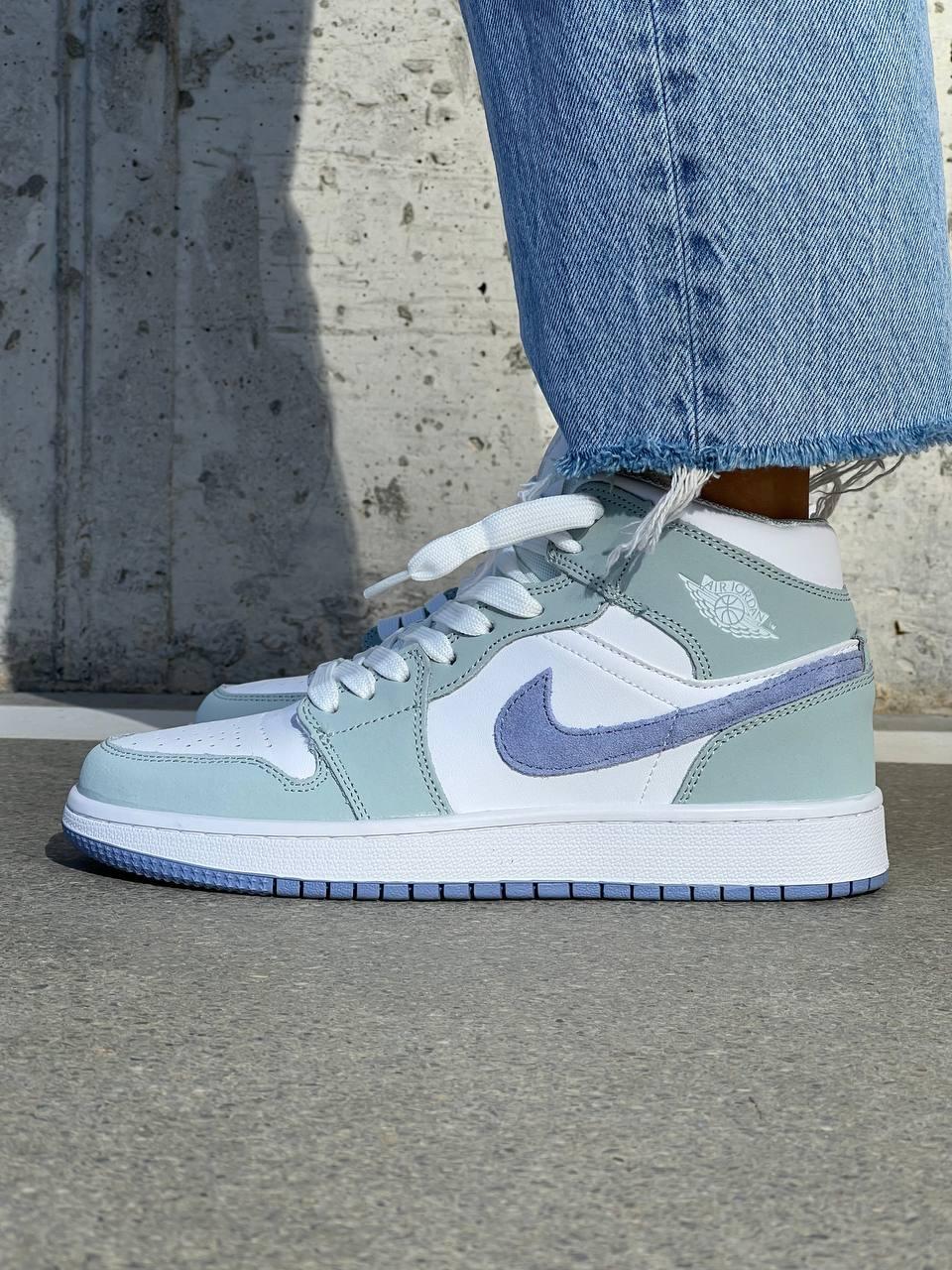 Класні кроссівки жіночі Nike Air Jordan 1. Кросси жіночі на кожний день Найк Аір Джордан.