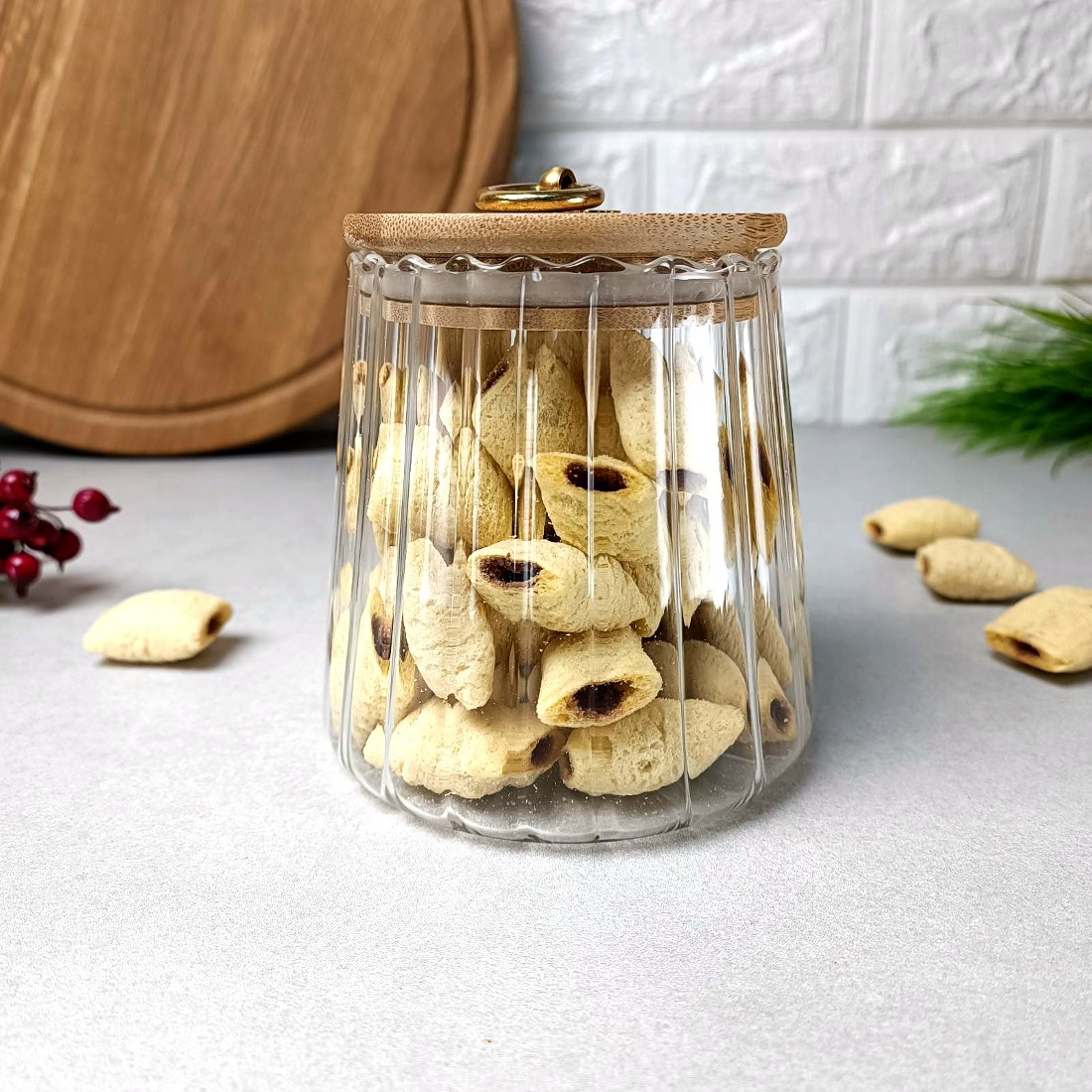 Скляна конусна банка з бамбуковою кришкою 650 мл та з кільцем на кришці Ardesto Wave, фото 1