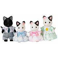 Sylvanian Families Calico Critters Сім'я Чорно-білих котів 5181 Tuxedo Cat Family