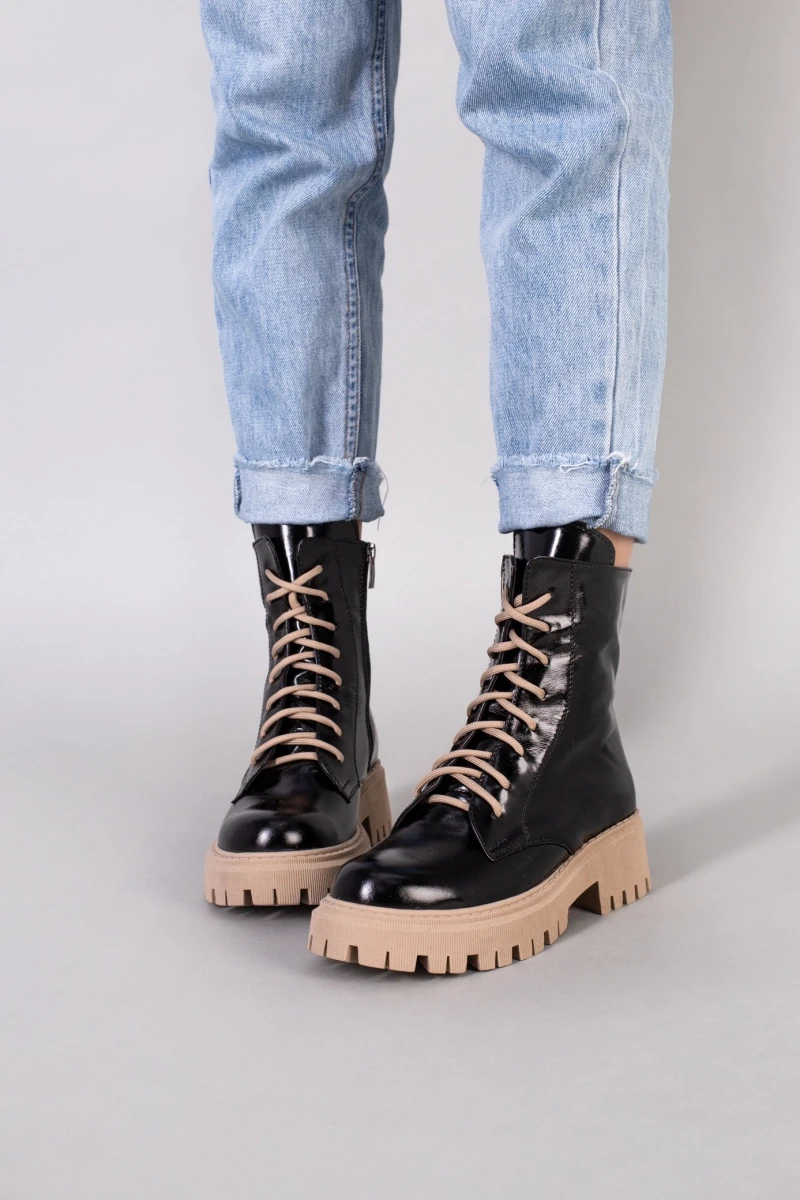 Жіночі демісезонні черевики ShoesBand Чорні натуральні шкіряні наплак всередині байка 40 (26 см) (S55861-1д), фото 1