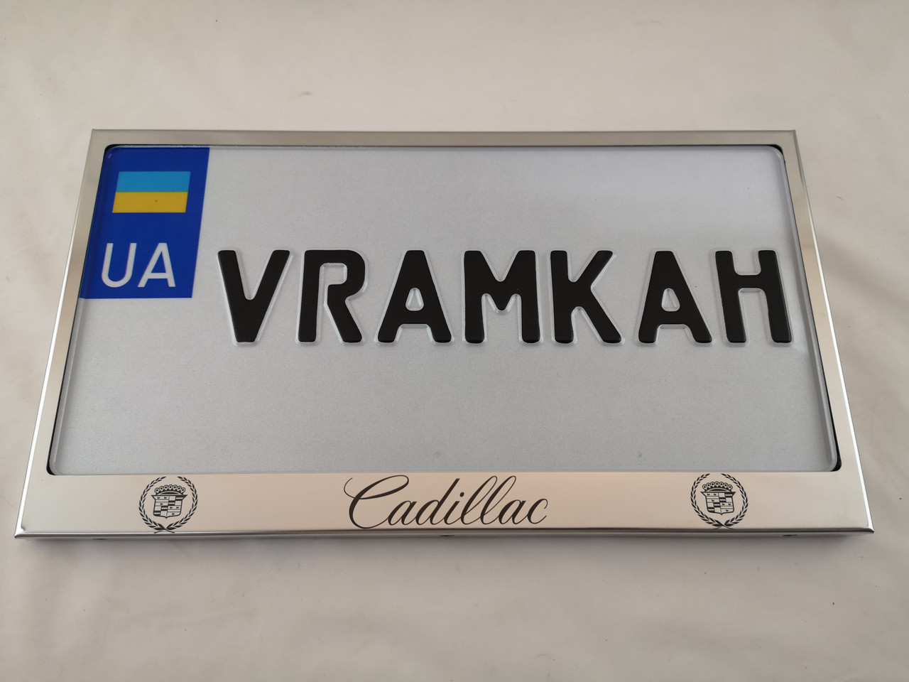 Номерна рамка для авто Cadillac, рамка під американський номер