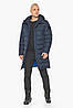 Чоловіча куртка синя зимова з блискавками з боків модель 51300, фото 6
