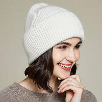 Шапка зимняя женская теплая. Модная женская шапка бини ангоровая с отворотом (белая)