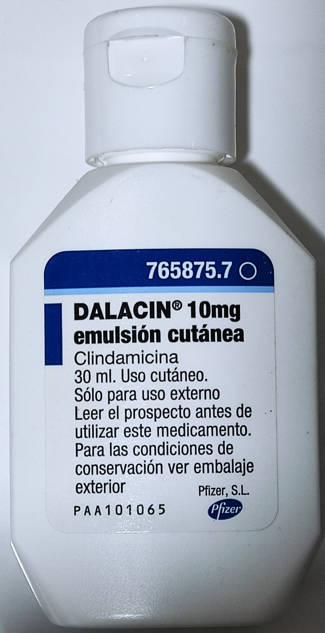 DALACIN 30ml (Іспанія). Зволожуючи крем-емульсія для обличчя з проблемною шкірою.