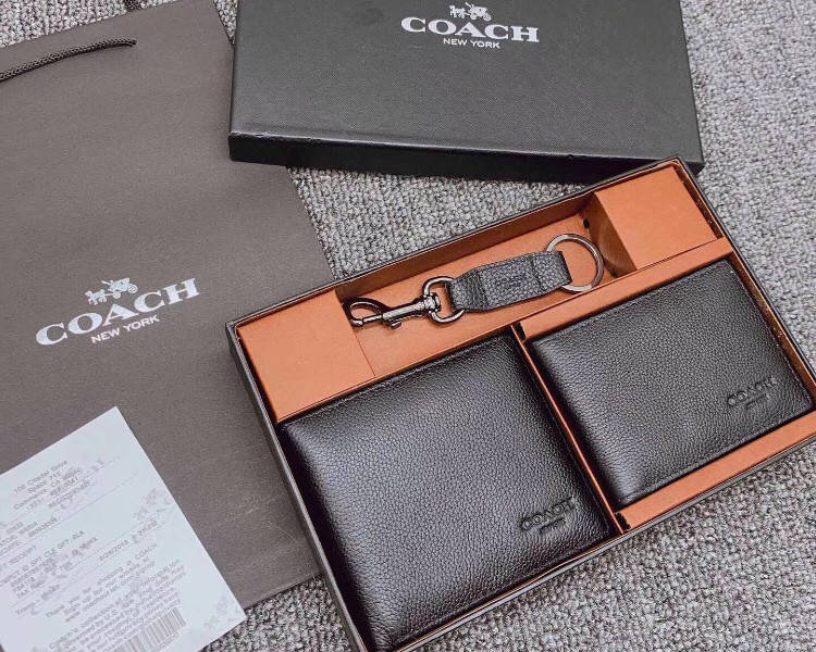 

Мужское портмоне и вкладыш для документов Coach (198) подарочный набор, Черный